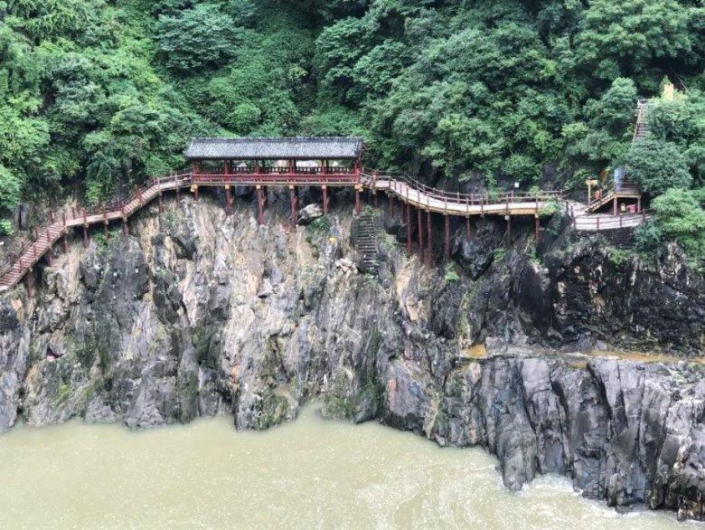同事欠我6万块怎么追回来？游戏画面